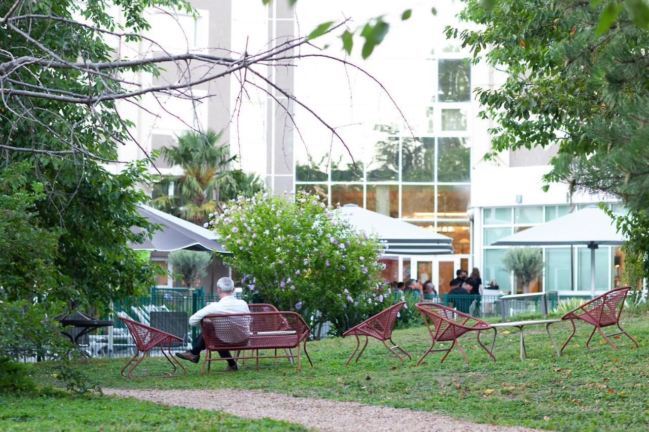 Novotel Clermont-Ferrand Exterior foto